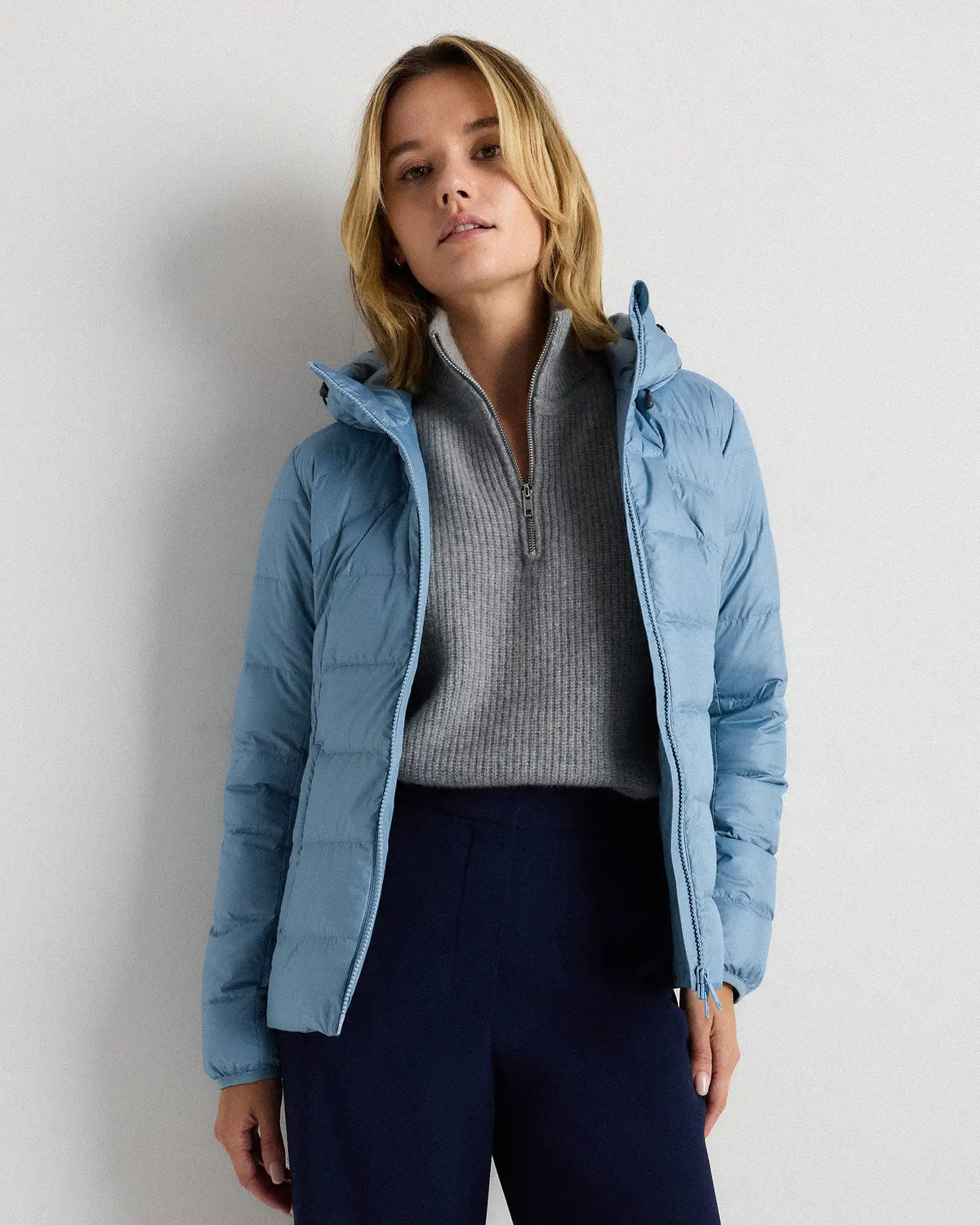 Lightweight Down Packable Puffer Hooded Jacket