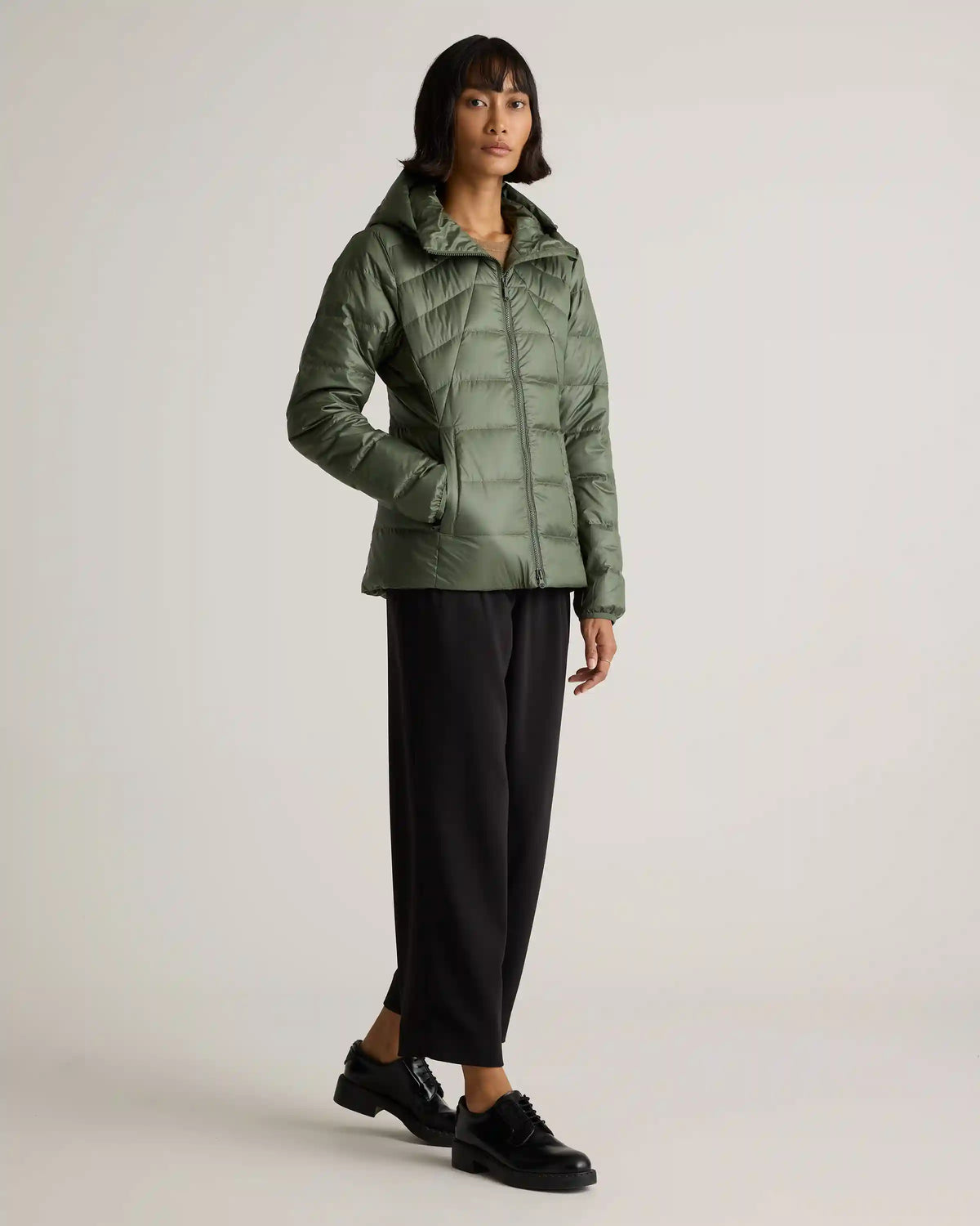 Lightweight Down Packable Puffer Hooded Jacket
