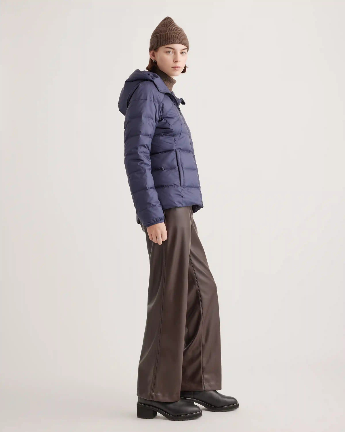 Lightweight Down Packable Puffer Hooded Jacket
