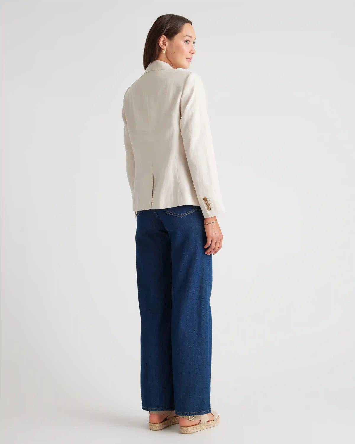 100% European Linen Structured Blazer