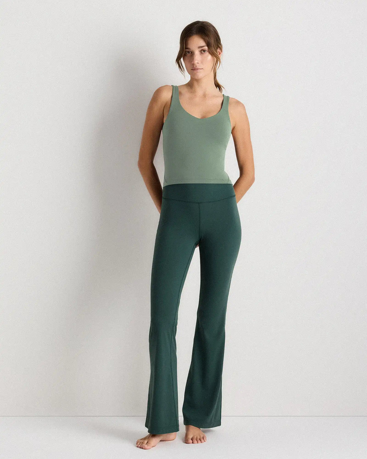 Ultra-Form V-Neck Cropped Tank