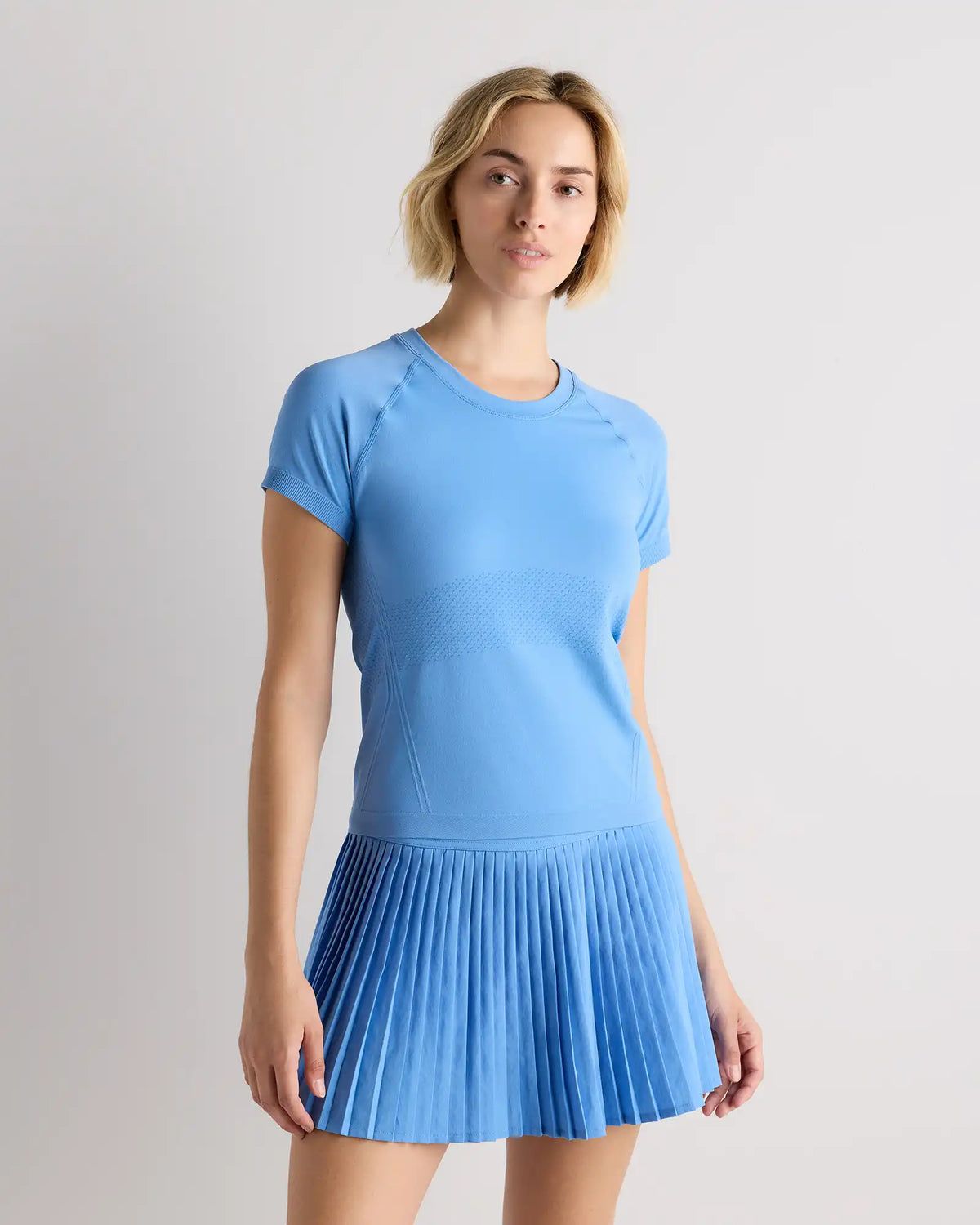 Seamless Waist-Length Tee