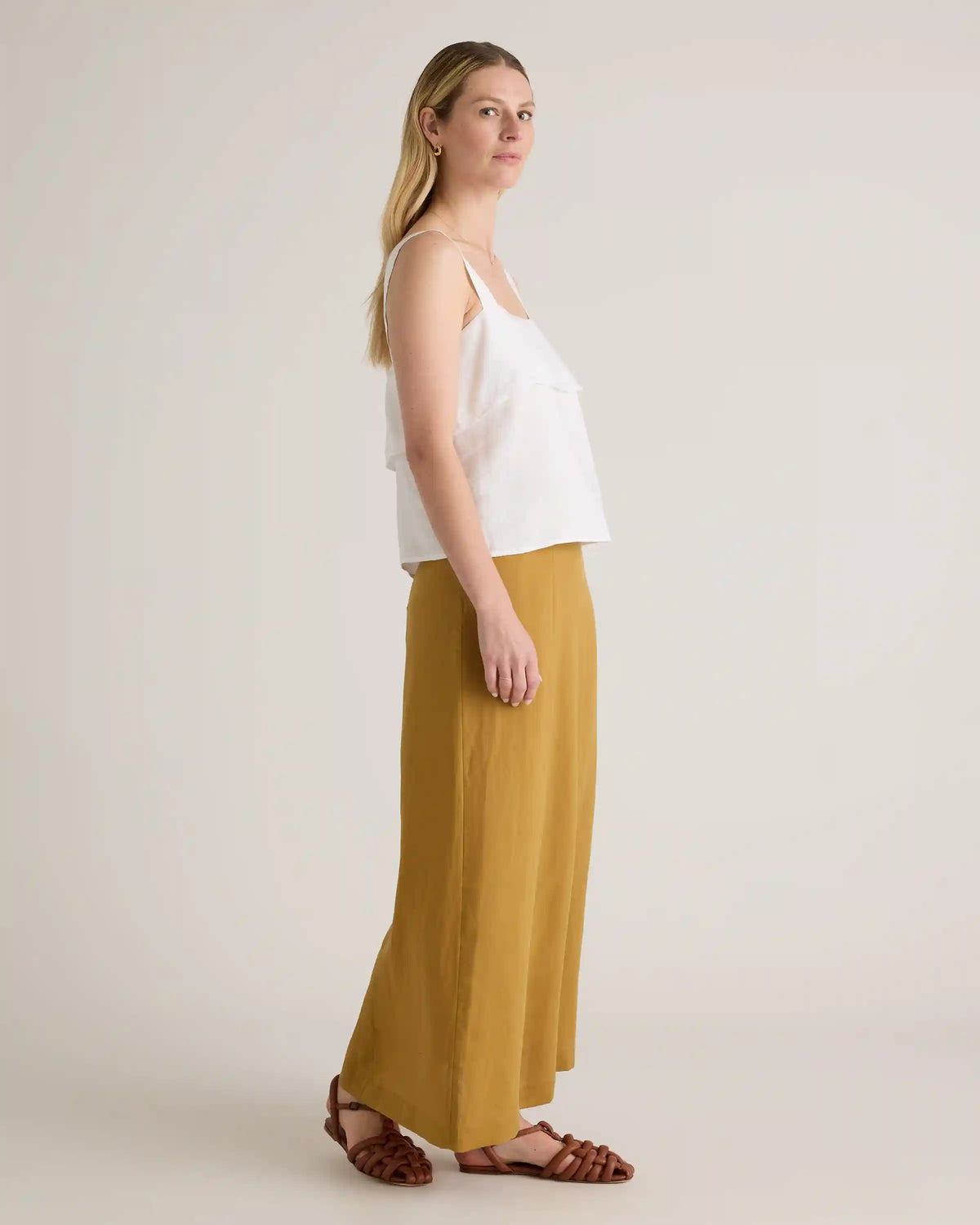 100% European Linen Square Neck Tank