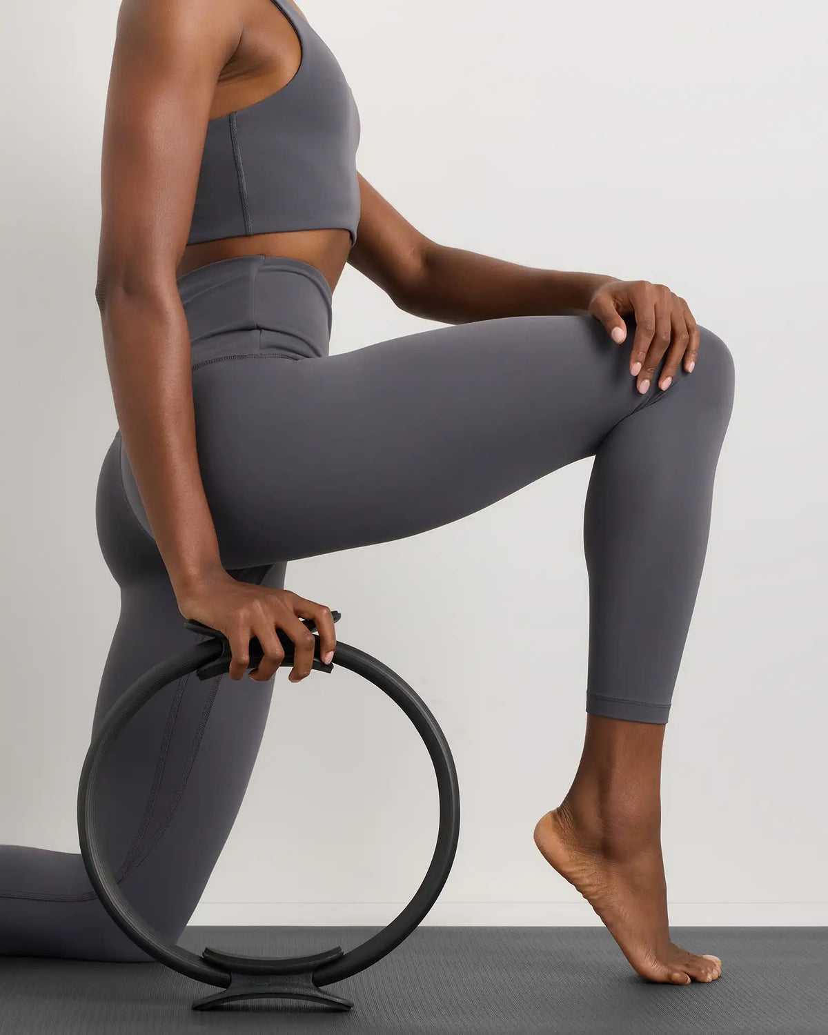 Ultra-Form High-Rise Crossover Legging