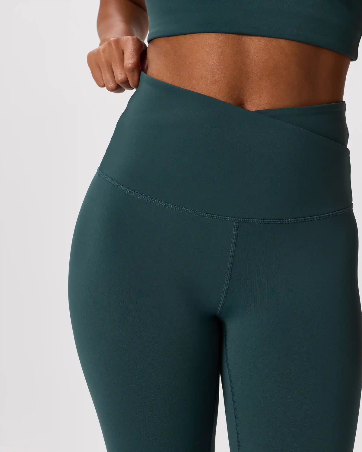 Ultra-Form High-Rise Crossover Legging