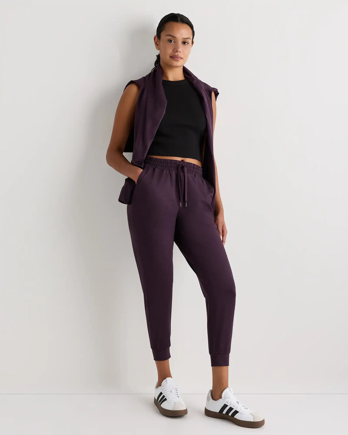 Flowknit Mid-Rise Joggers