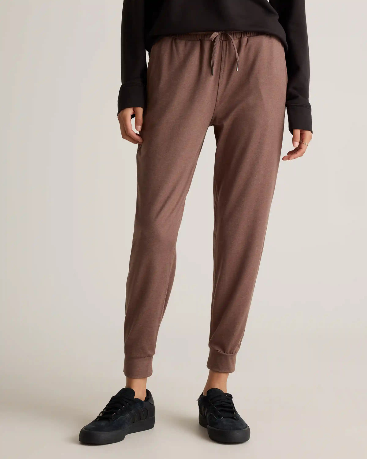 Flowknit Mid-Rise Joggers