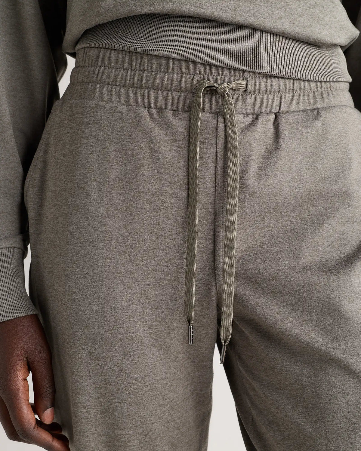 Flowknit Mid-Rise Joggers