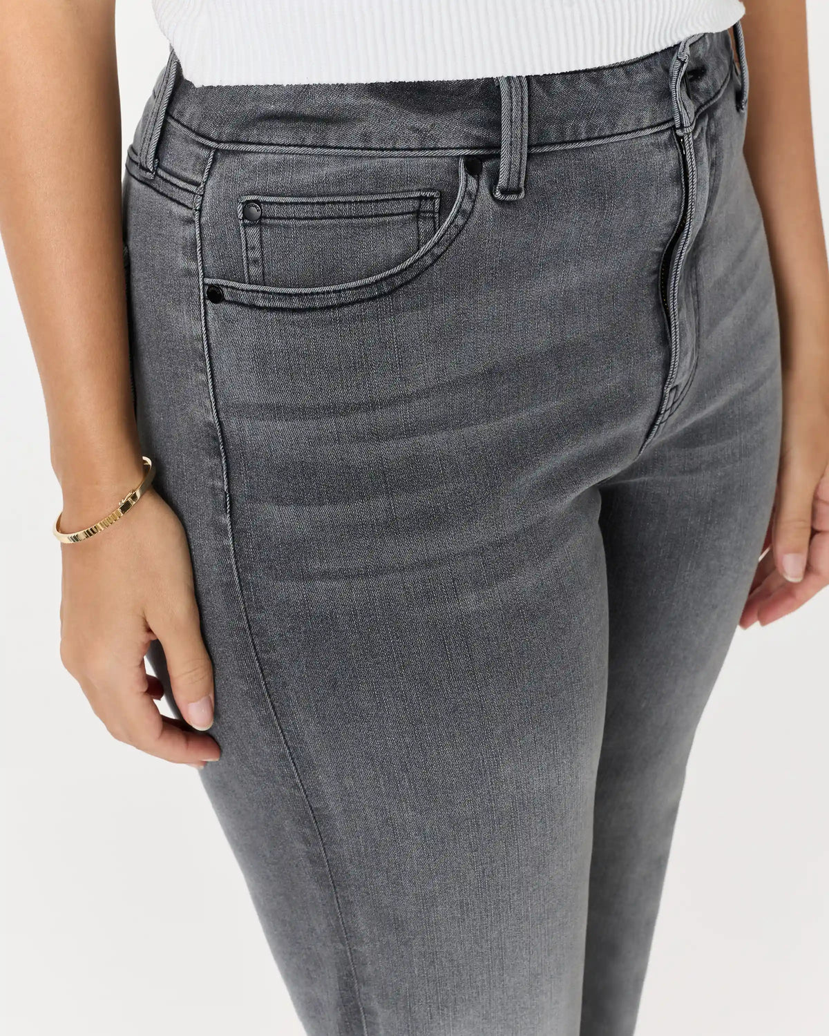 Bella Stretch Straight Jeans