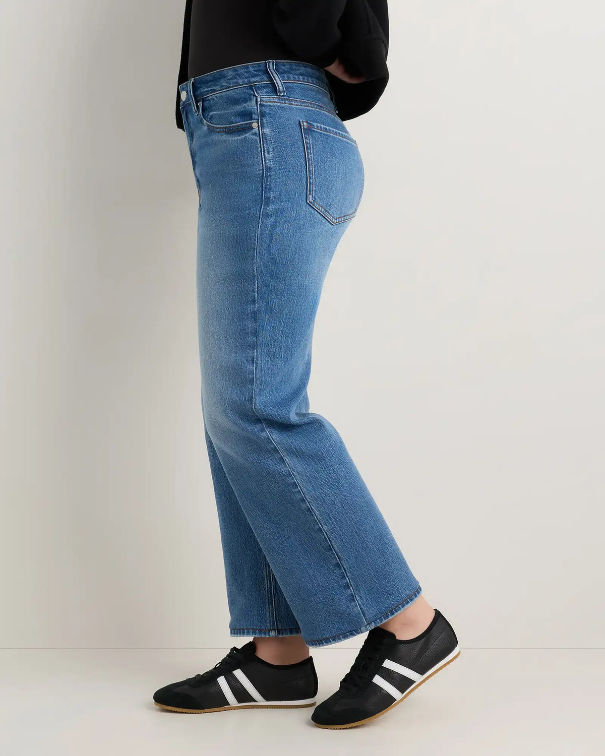 Curvy Bella Stretch Relaxed Straight Jeans
