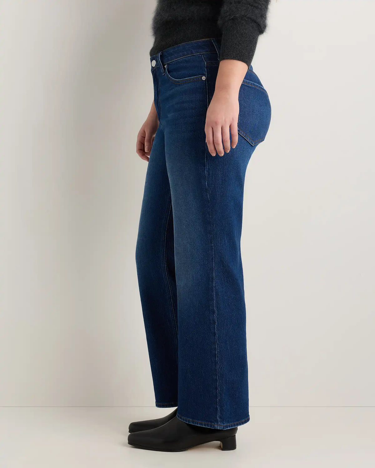 Curvy Bella Stretch Relaxed Straight Jeans