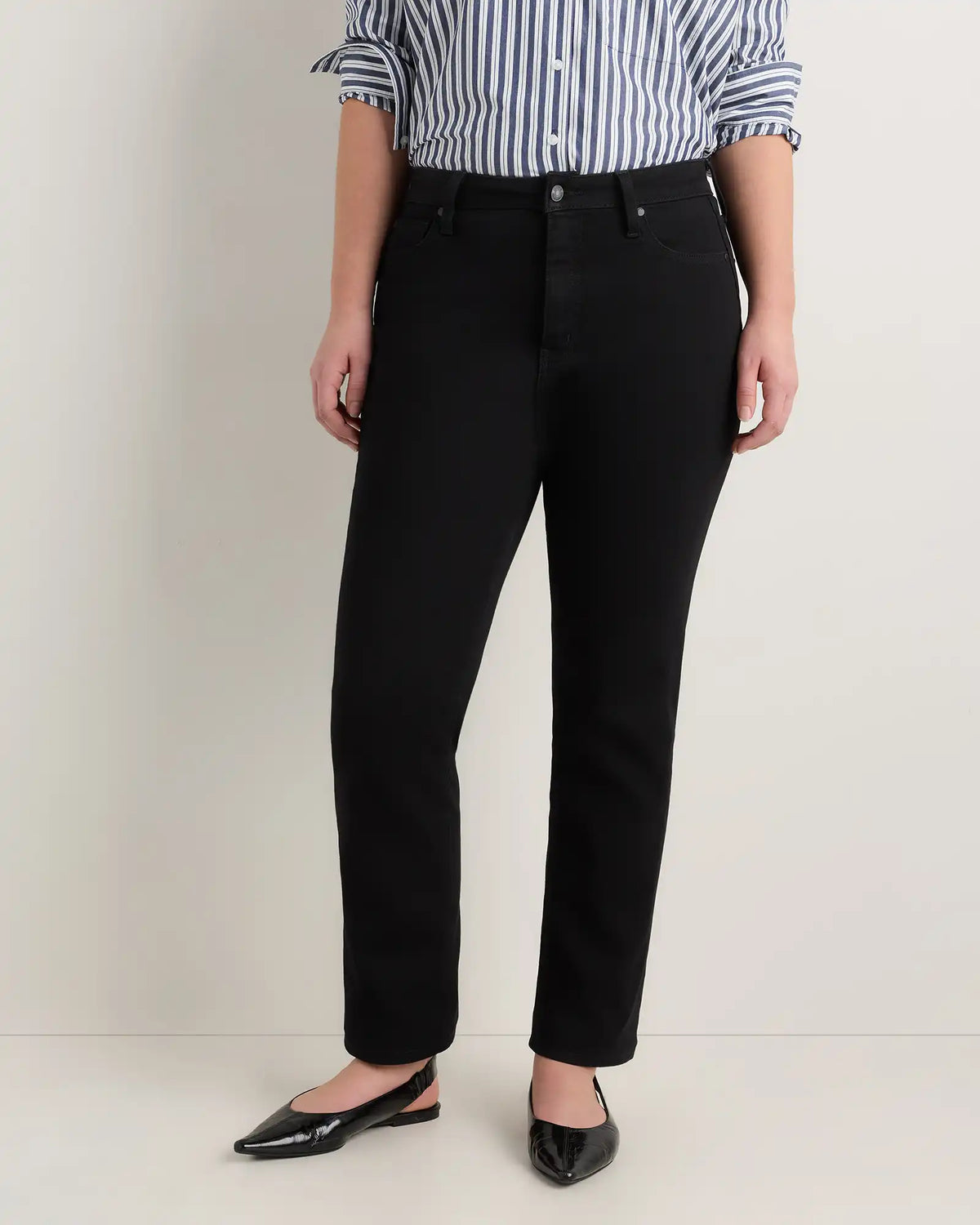 Curvy Bella Stretch Straight Jeans