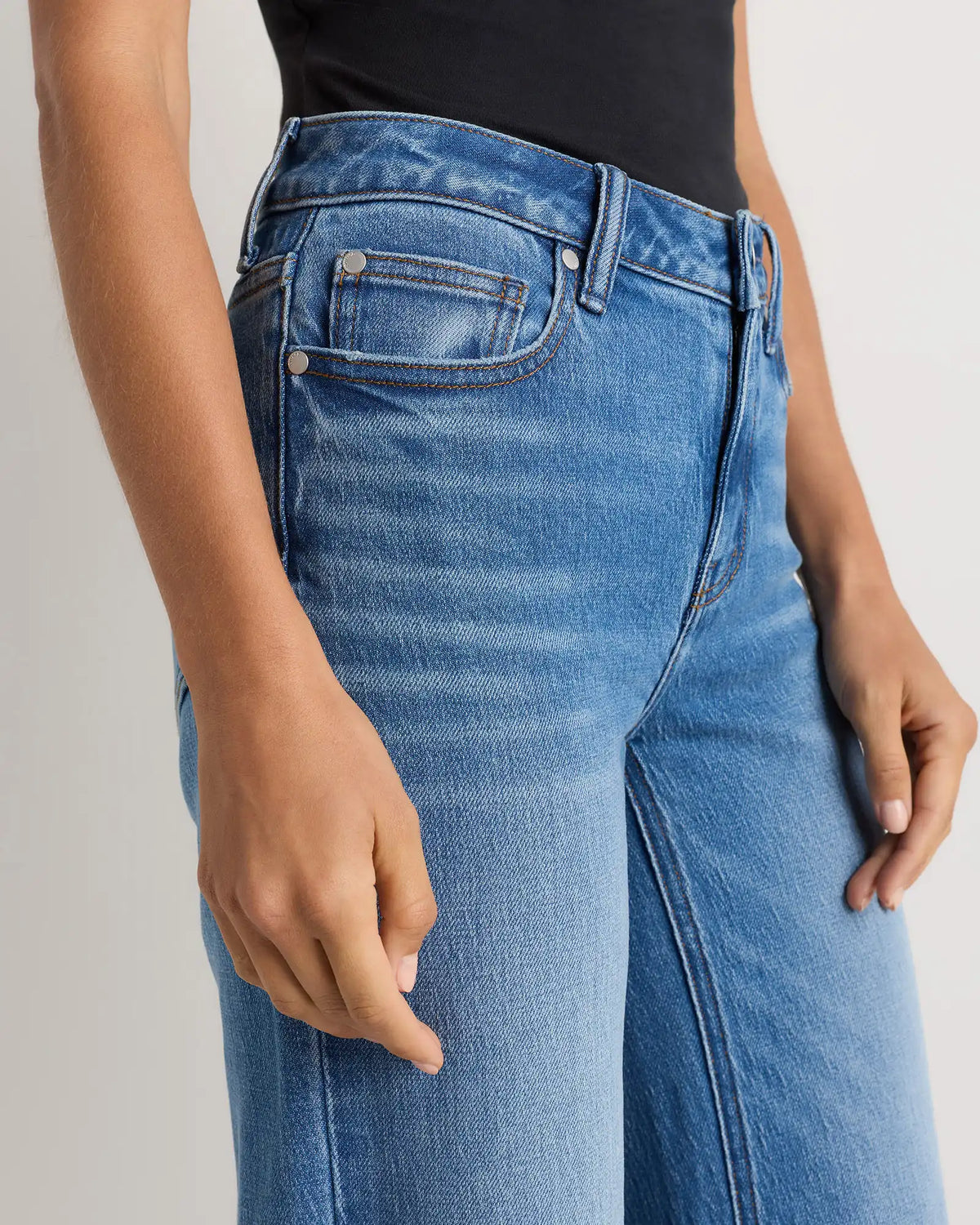 Luna Stretch Relaxed Straight Jeans