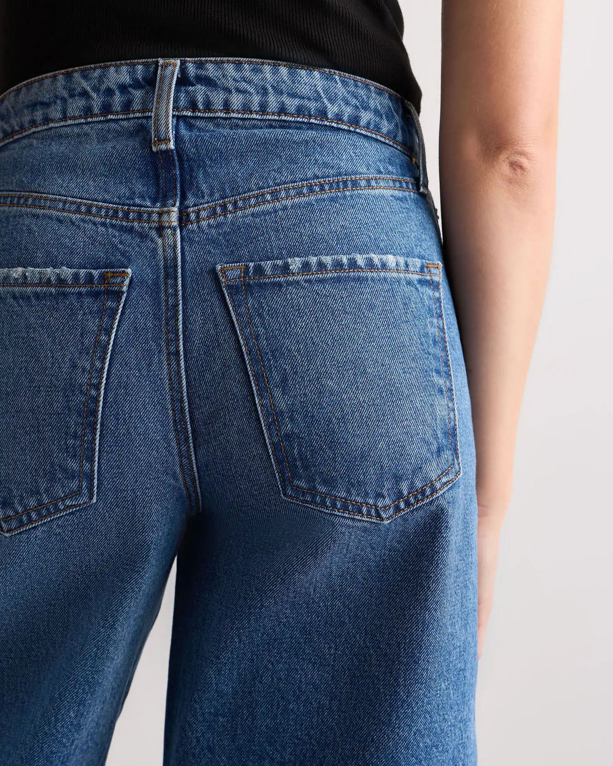 Maya Rigid Exaggerated Barrel Jeans