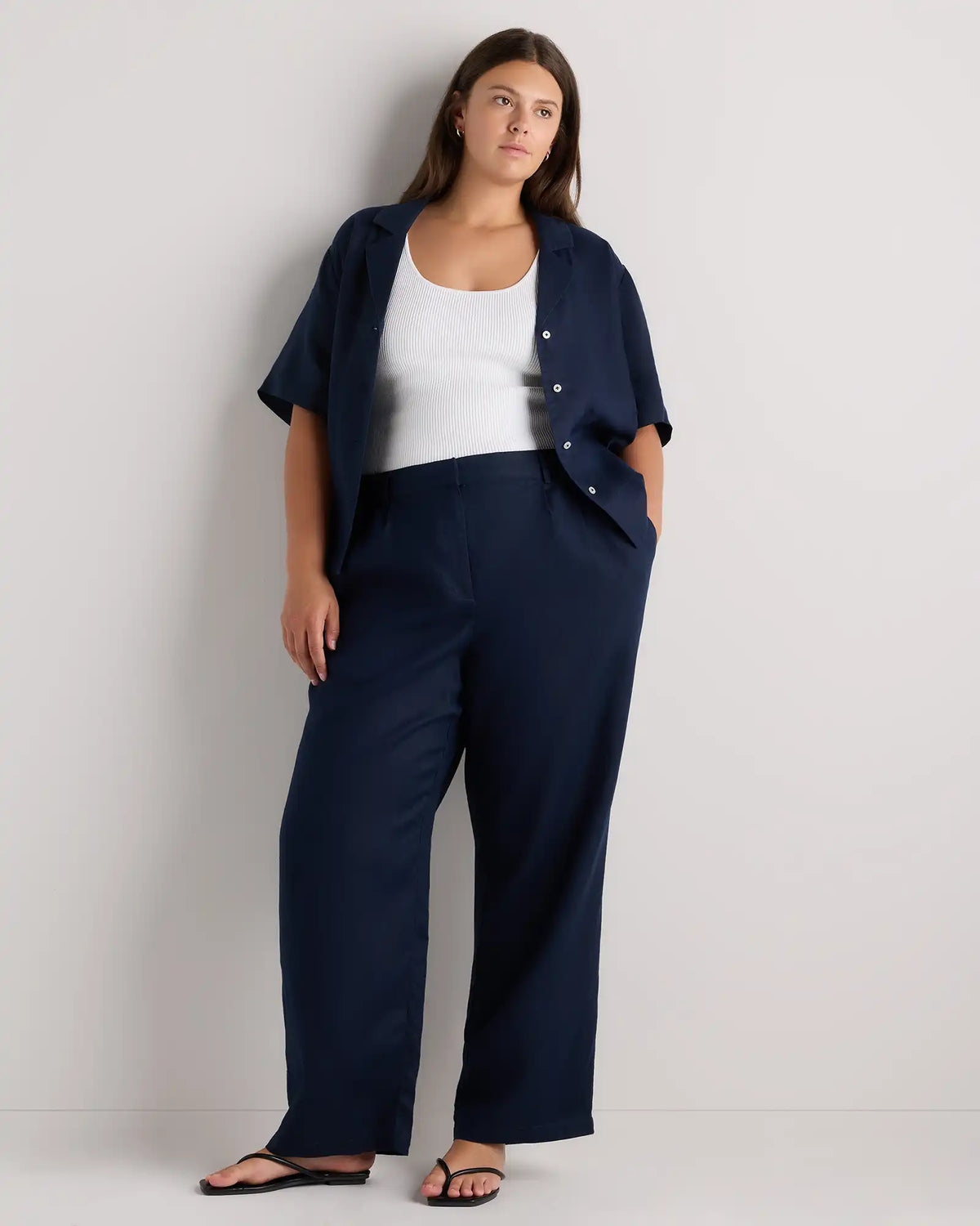 100% European Linen Pleated Trouser