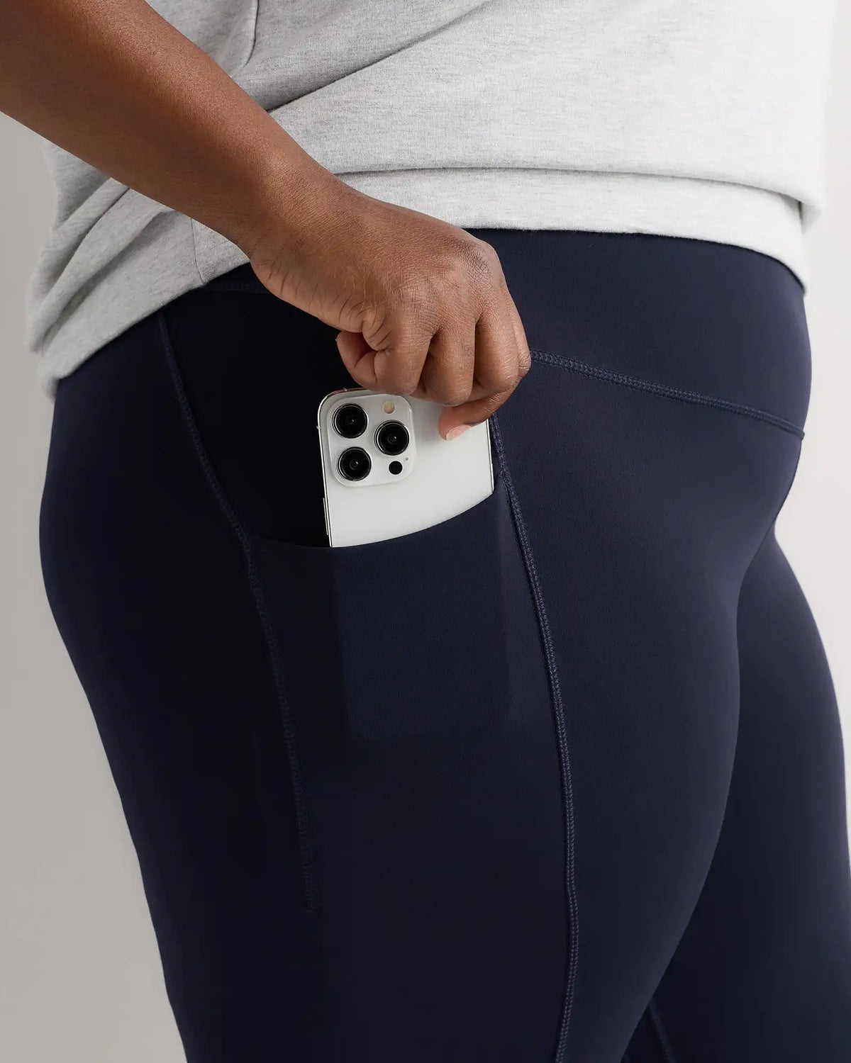 Ultra-Form High-Rise Pocket Legging