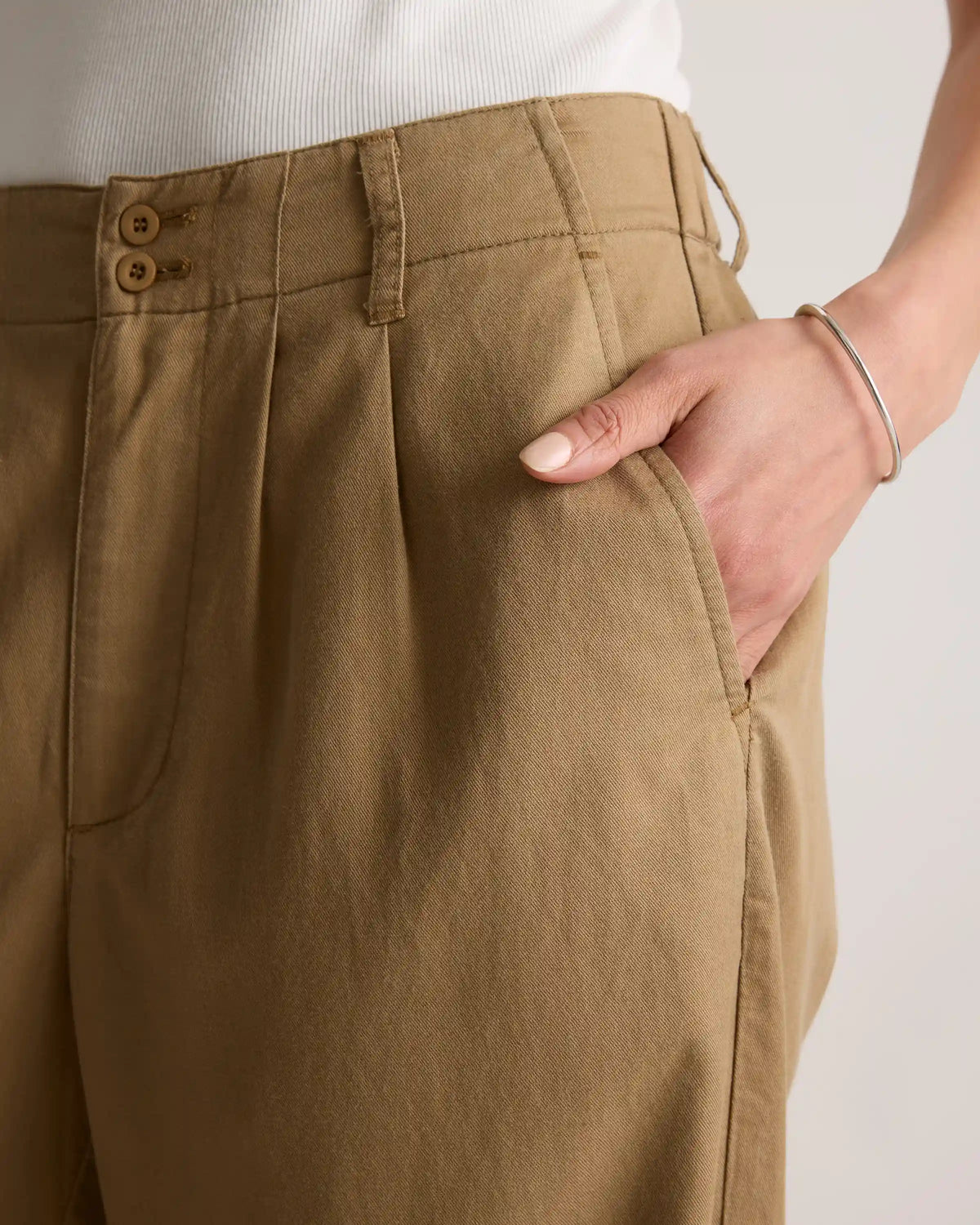 Drapey Twill Pleated Trouser