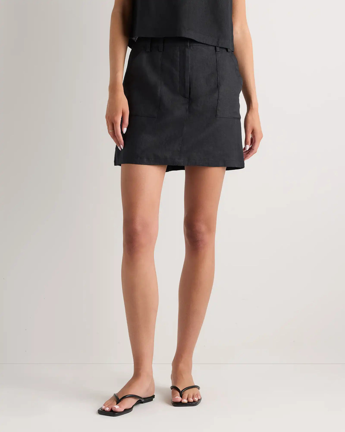 100% European Linen Utility Skort