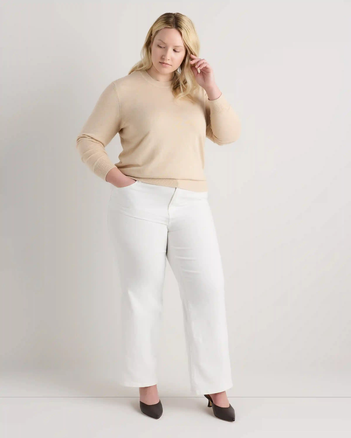 Lightweight Cotton Cashmere Crew Sweater