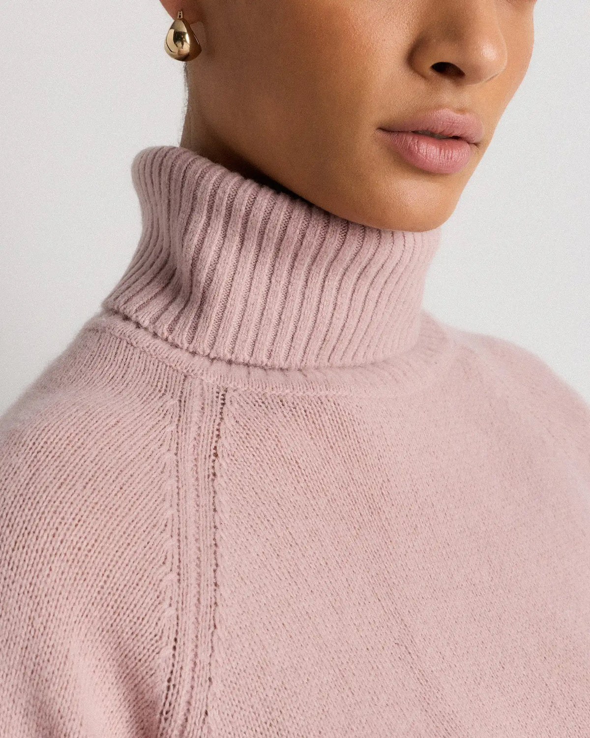 100% Yak Wool Turtleneck Sweater