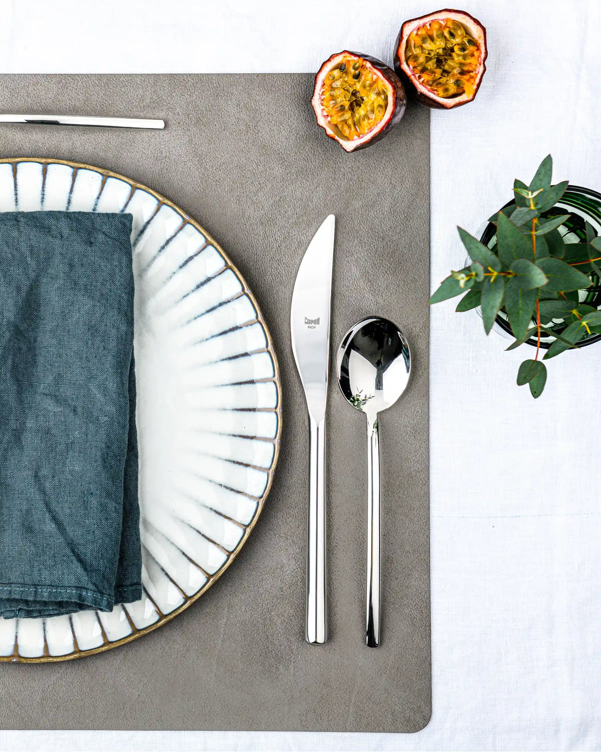 Due Flatware 20-Pc Set by Mepra