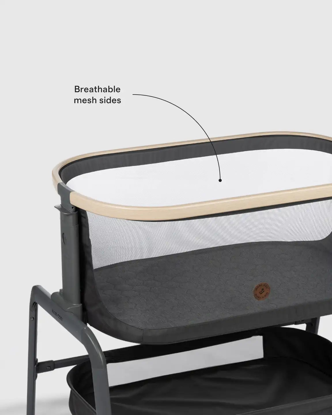 Iora Bedside Bassinet by Maxi-Cosi