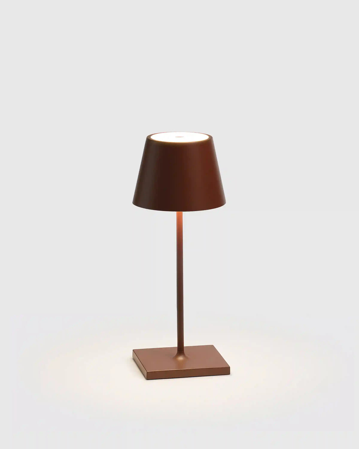 Poldina Pro Rechargeable Table Lamp by Zafferano